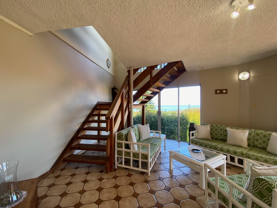 5 Bedroom Property for Sale in Cintsa East Eastern Cape